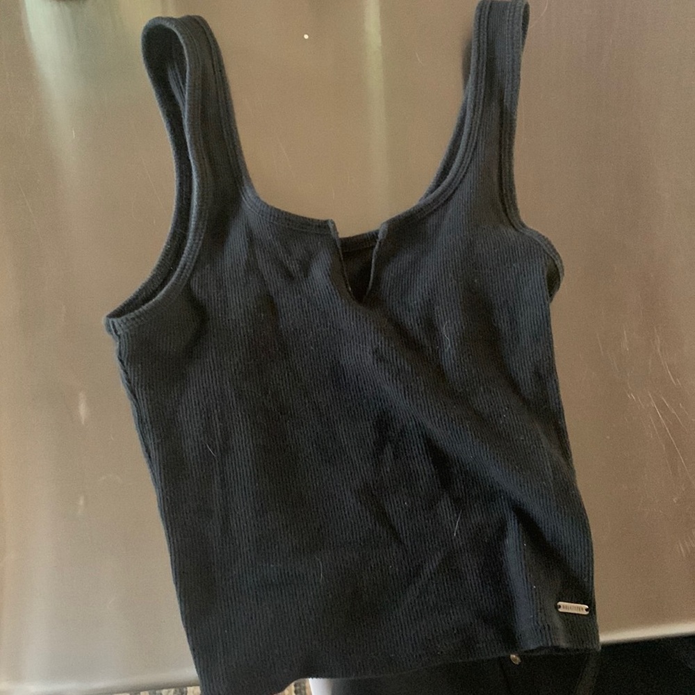 Black Hollister Crop Tank